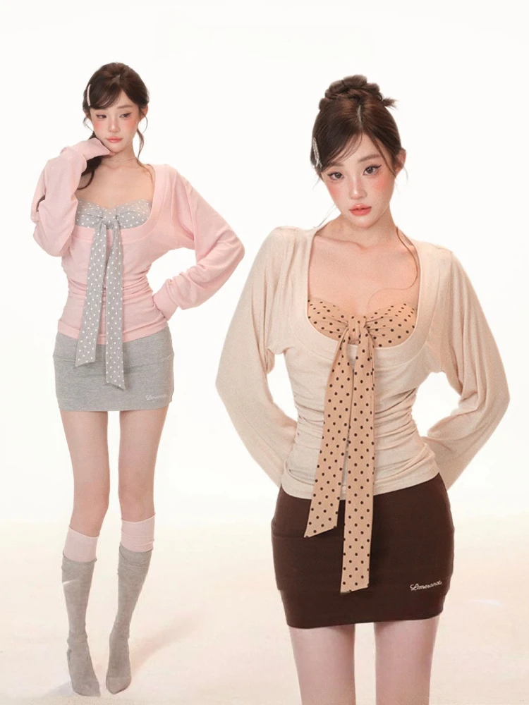 طقم من قطعتين بتصميم Y2K: بلوز - مراجعة Embroidery Set وسعره