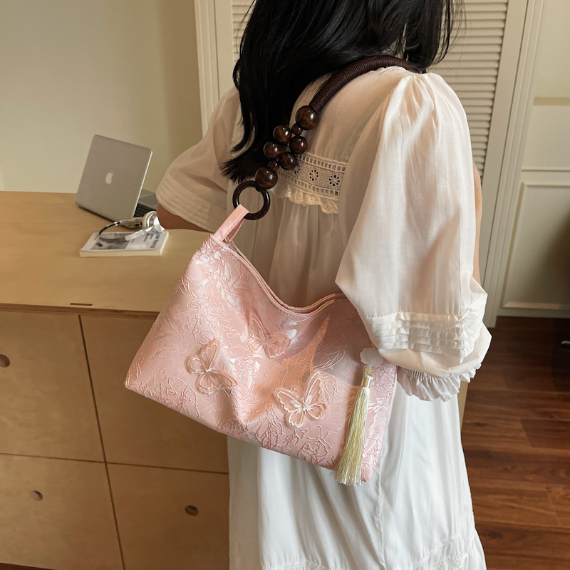 حقيبة يد أنيقة جديدة للسيدات م - مراجعة Embroidery Ideas For Bags وسعره