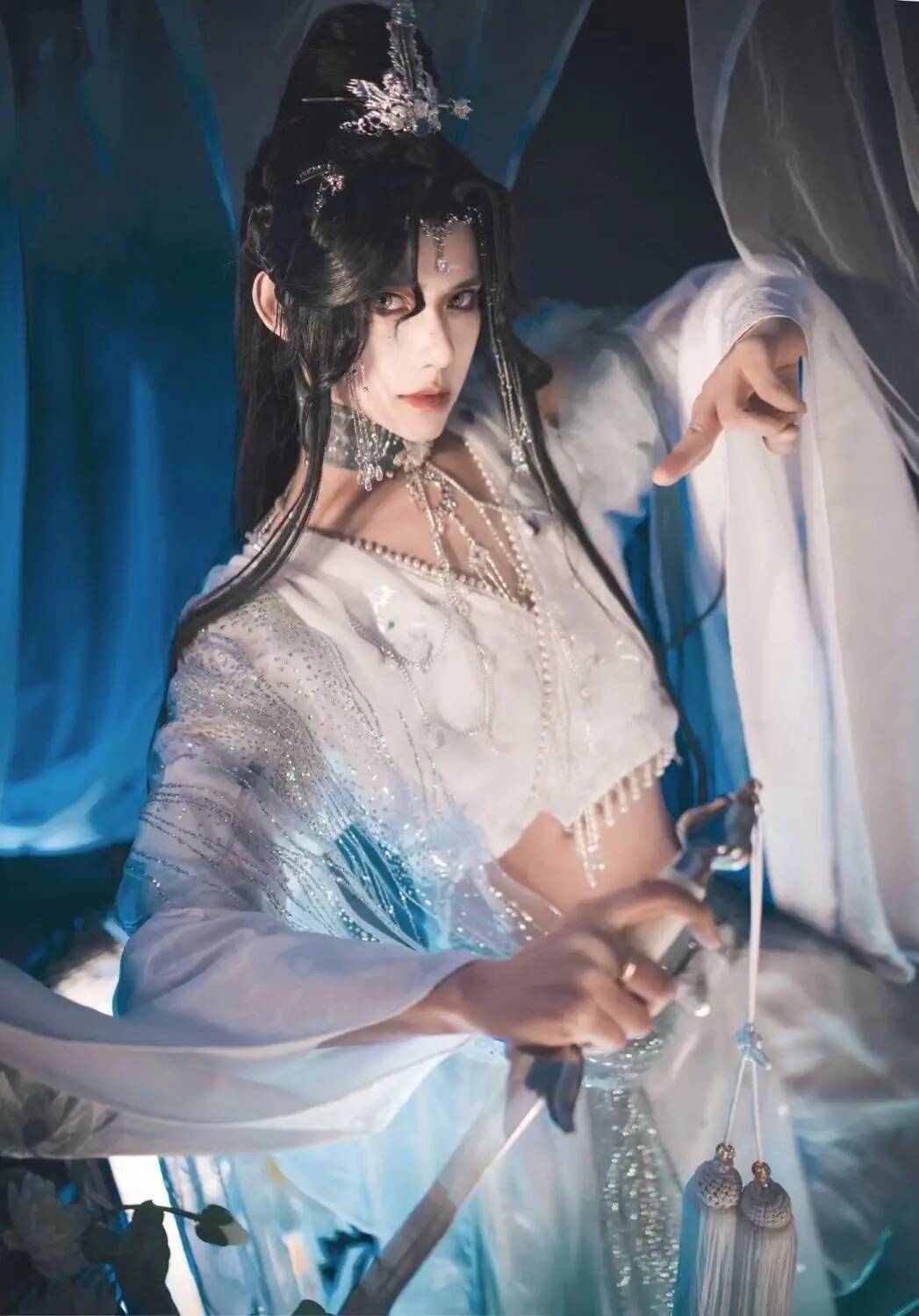 فستان مملكة نانزهاو الصيني فست - مراجعة Embroidery Set وسعره