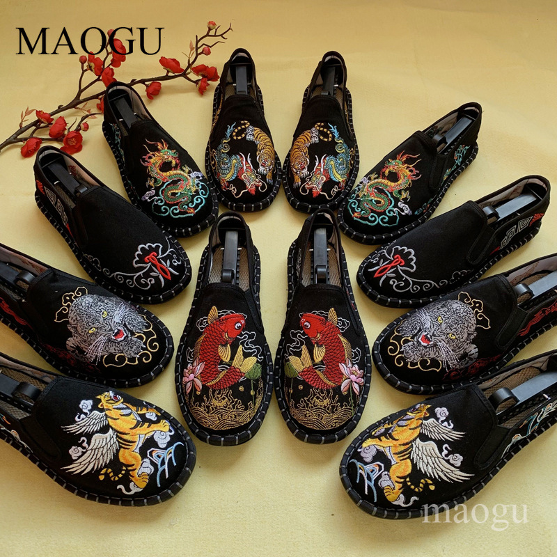أحذية سهلة الارتداء بتطريز على - مراجعة Embroidery Stitch وسعره