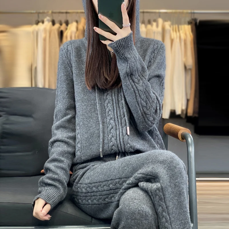 طقم نسائي من قطعتين من الكشمير - مراجعة Embroidery Zip Up Hoodie وسعره