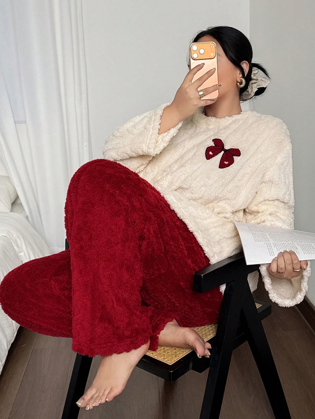 بيجامات نسائية سميكة من الفلان - مراجعة Embroidery Set وسعره